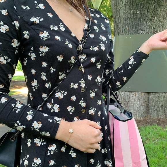 Meet your Posher, Ashleigh - Picture 1 of 1